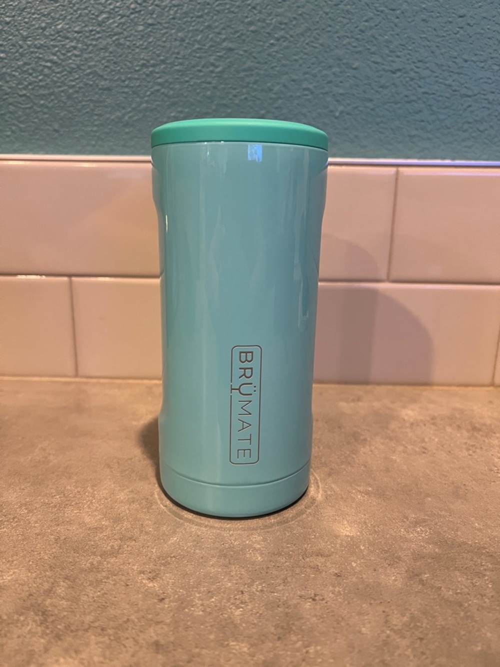BrüMate Slim Can Cooler in Aqua